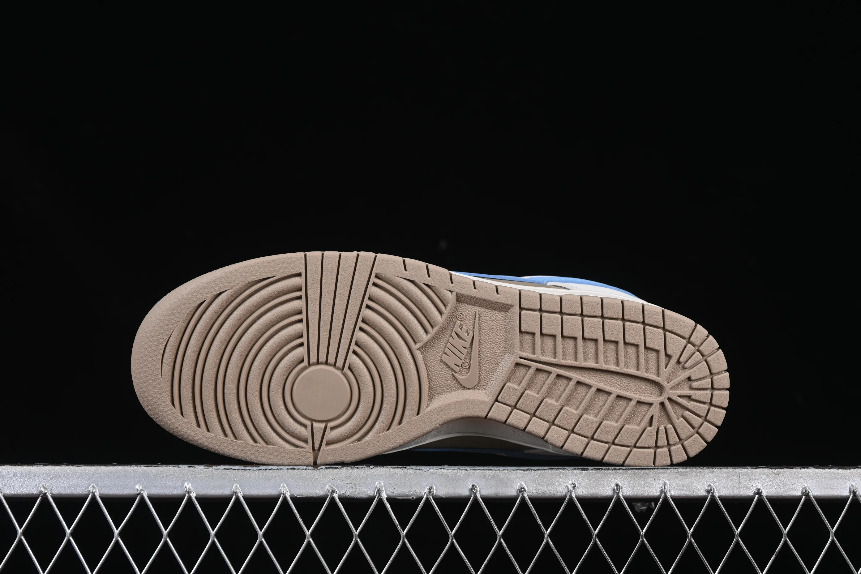 All Categories Nk SB Dunk Series Nk SB Dunk Low Low-top sneakers Nike Dunk Low Retro "Premium" Caramel milk coffee Low-top casual sneakers HQ1175-240